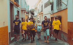 Gata Brass Band - New Orleans Parade