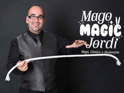 Magic Jordi: Magia, monólogos e imitaciones