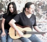 Laura y Luis Guitarra y voz foto 1