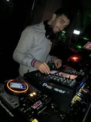 dj mou 0