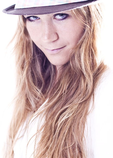 ingrid schwarz sängerin/ pian 0
