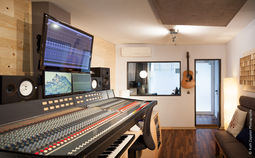 ArcticWave Studio