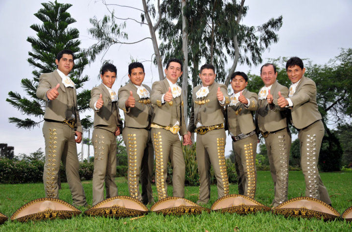 mariachi gavilanes 1