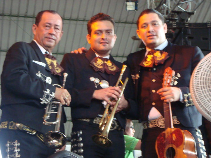 mariachi gavilanes 2
