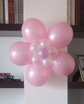 decoración con globos y mesas 1