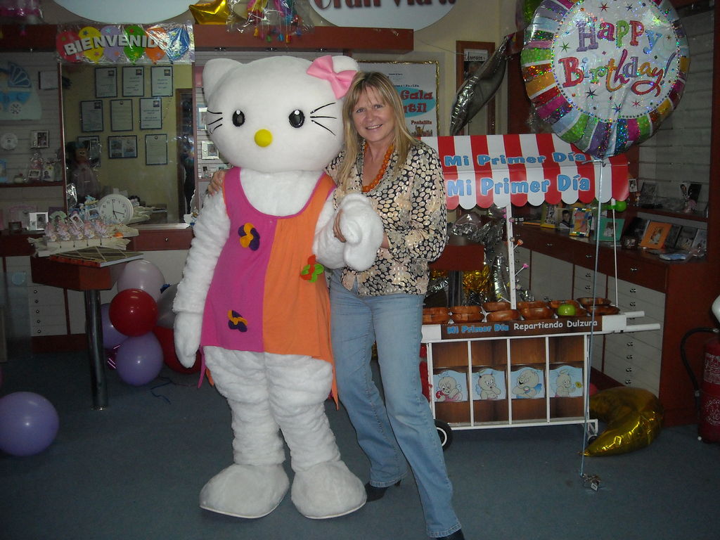 hello kitty llega al cumple 2