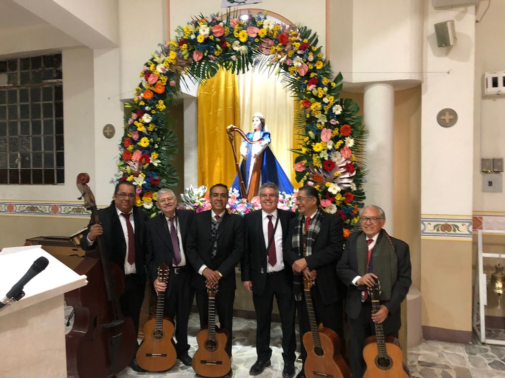 rondalla ilusiÓn bohemia quer 2