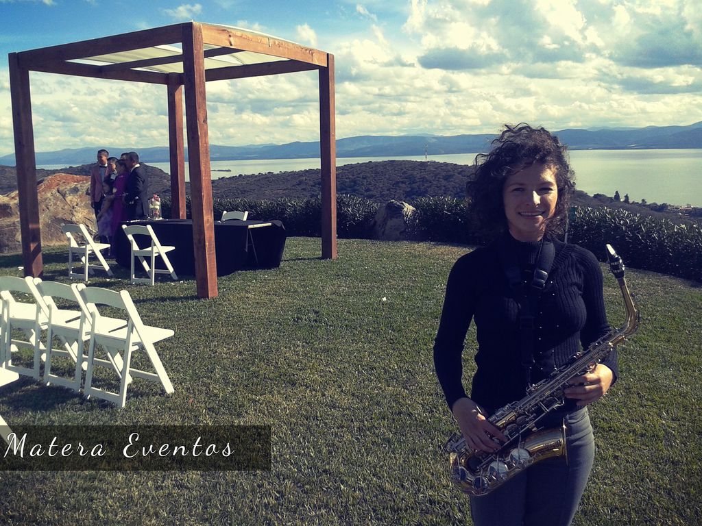 saxofonista para eventos/bodas 1
