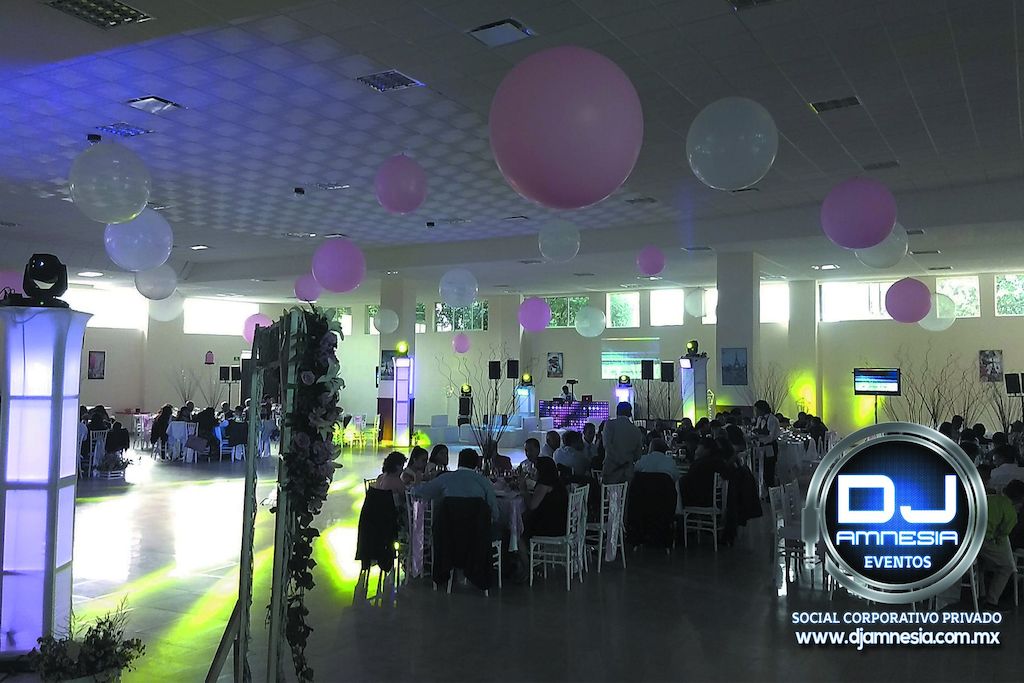 dj versátil especialista en quince años 1