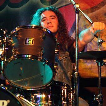 baterista y percusionista 1