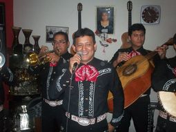 Mariachis de Lima Peru A1