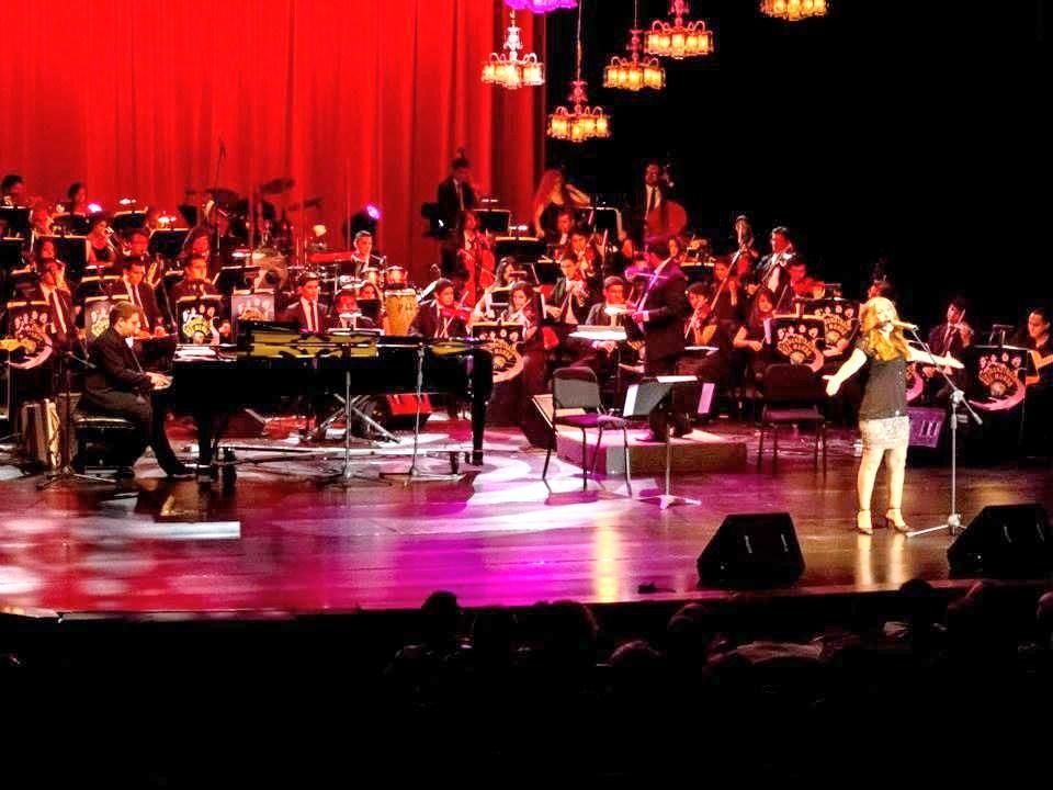 cantante femenina mexicana 2
