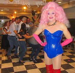 Contratar drag queen en Madrid