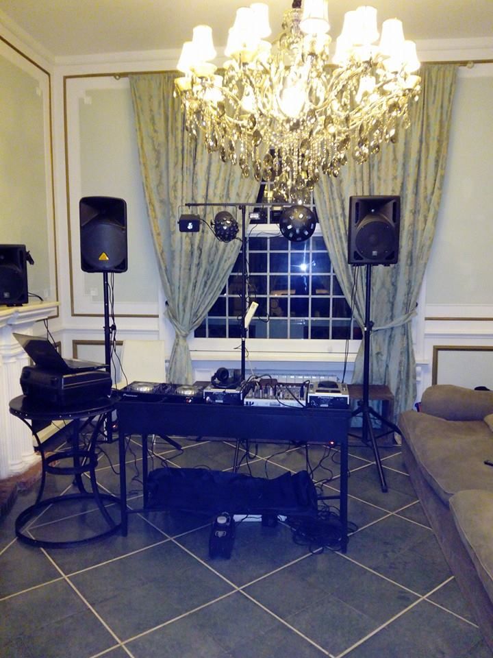 discoteca mÓvil · eventos - fiestas - bodas  0