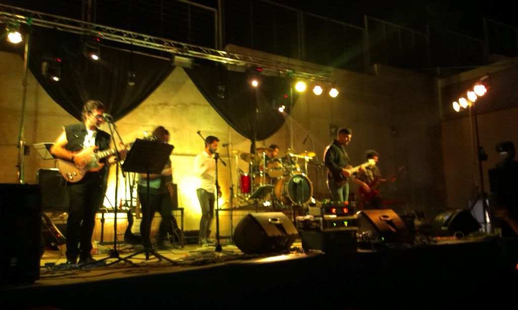 rones band 0