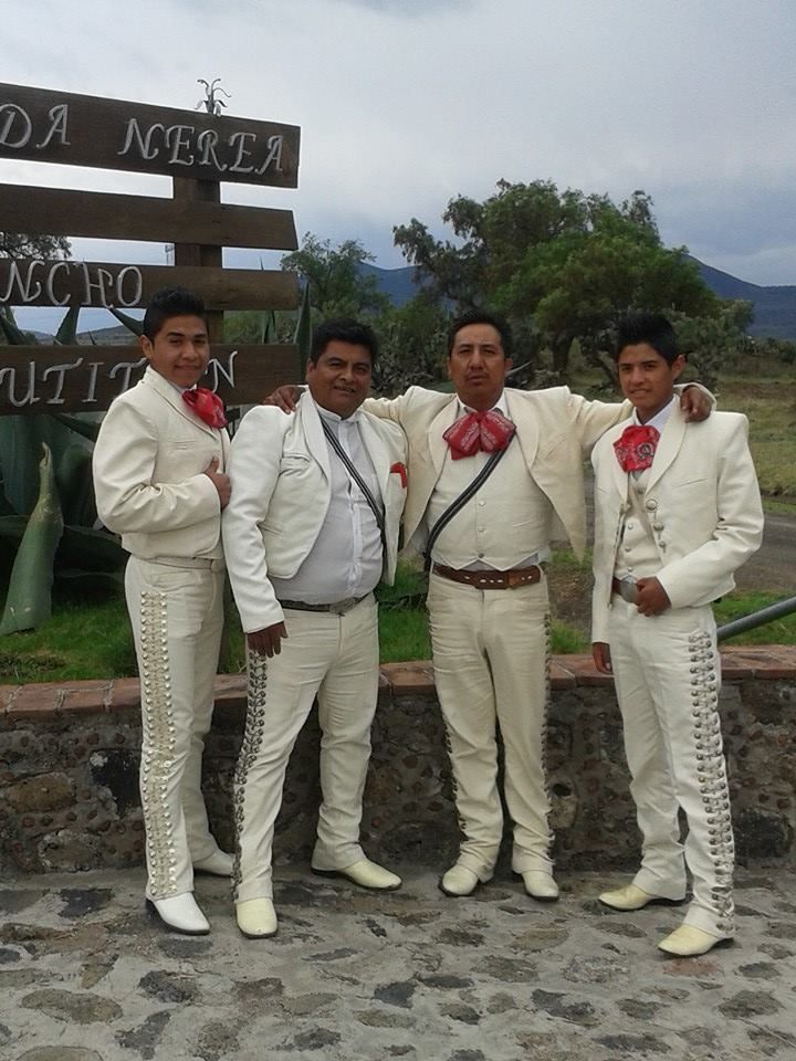 mariachi economico juvenil san 2