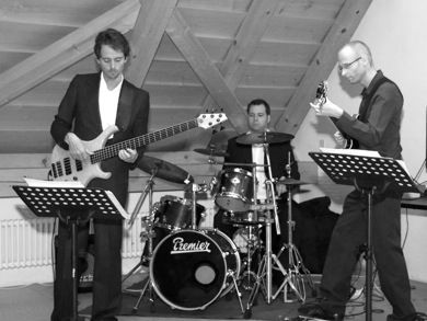 falling star jazz trio 0