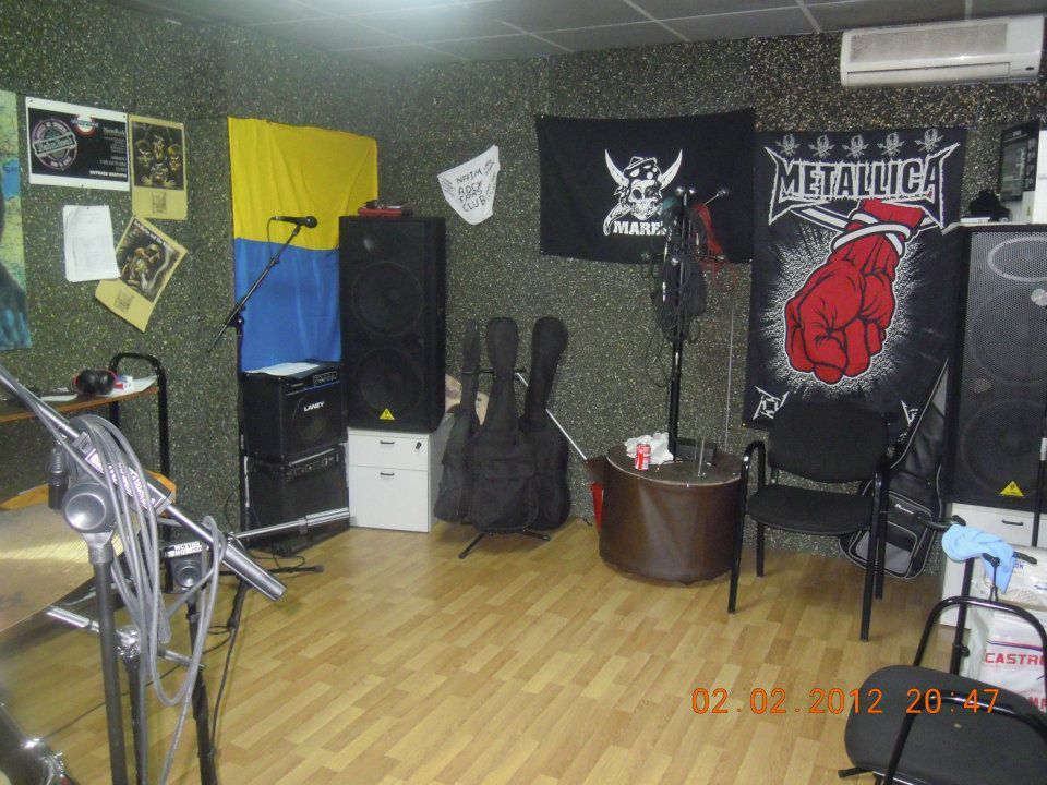 la fabrika de sonido lokales 2
