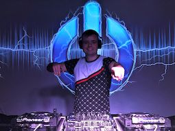  DJ BACARDIT Discomóvil 