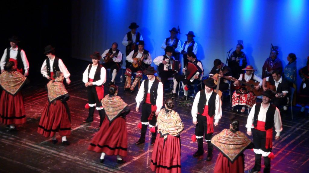 coros y danzas villa de leganés 2