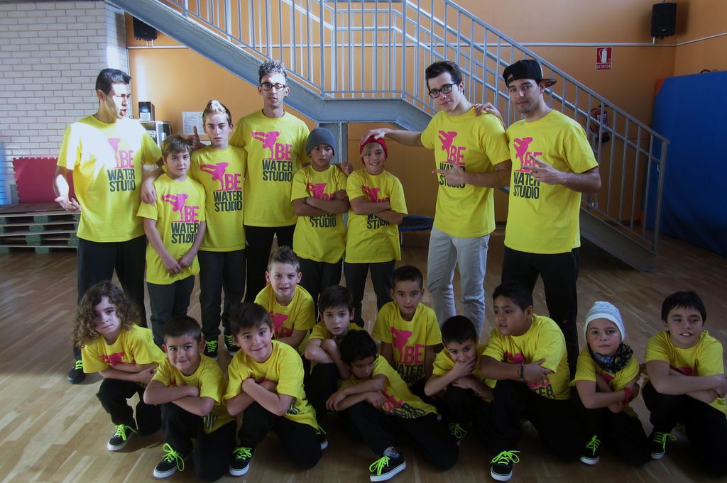 escuela-taller de danzas urbanas -be water studio- 1