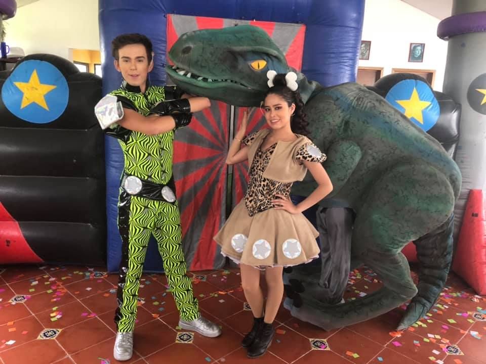 show infantil de dinosaurio en 0