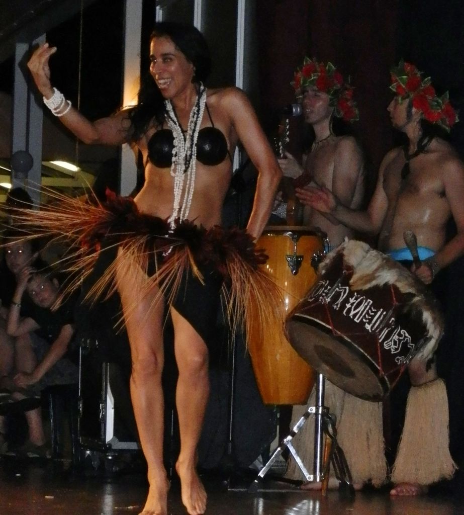 varua danzas de polinesia 1