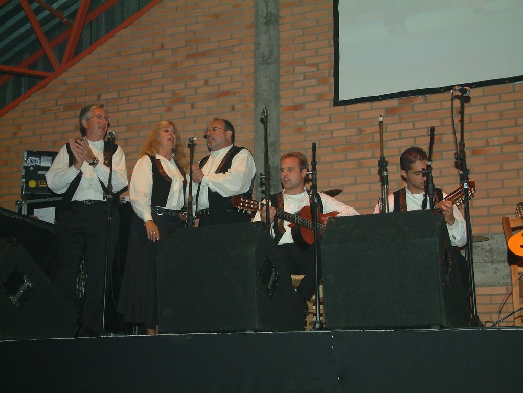 grupo folk ara  0