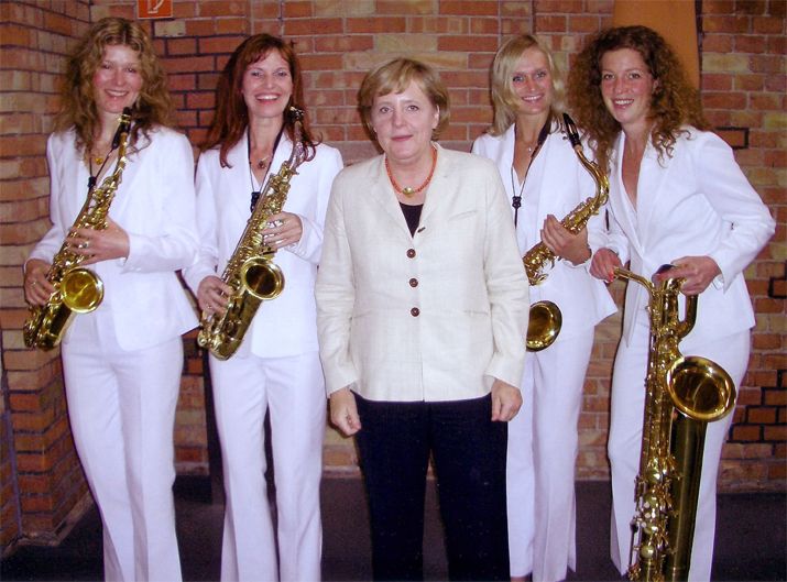 hot sax club  2