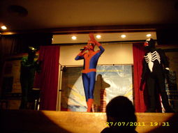 SHOW DE SPIDERMAN (HOMBRE ARA