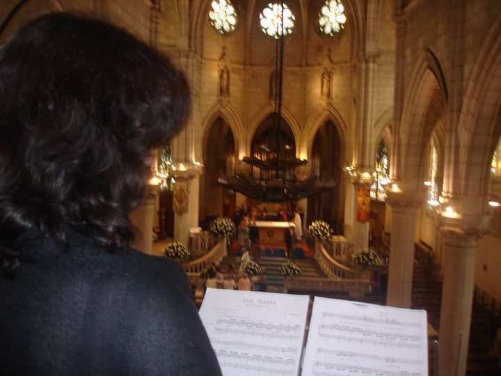 soprano canta misas 0