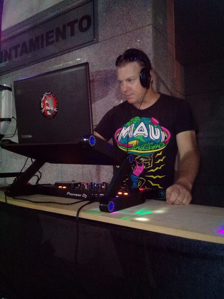 discoteca mÓvil tony zamora 0