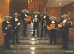 GRUPO DE MARIACHI EN LEON Y CANTABRIA_0