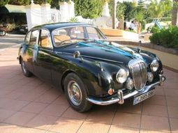 Coche de epoca Daimler V8_0